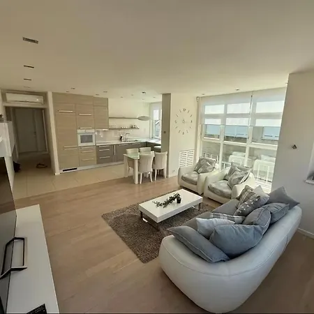 Apartment Deluxe Ferhadija Sarajevo